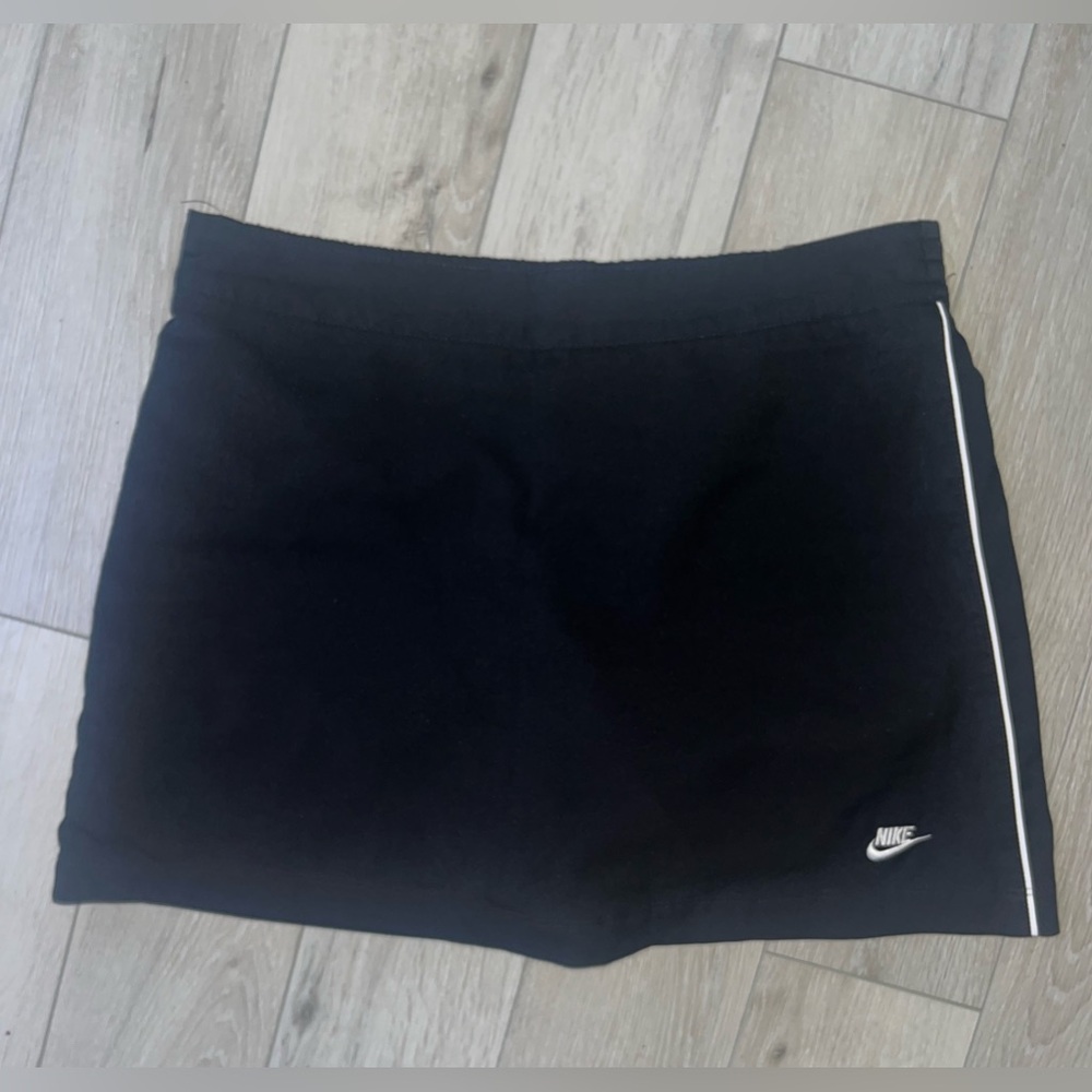 Vintage Nike Black Athletic Skort with White Trim